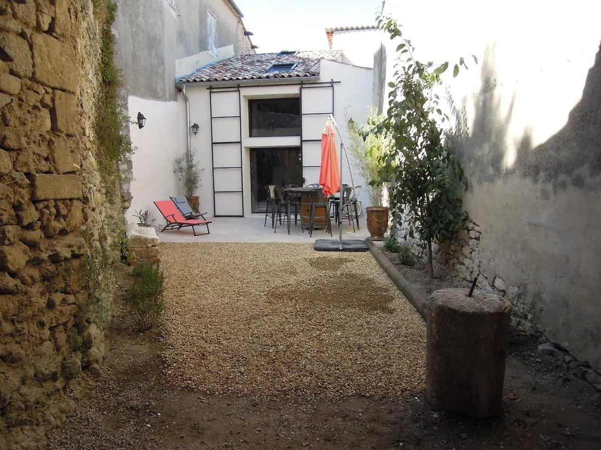 Villa La Bourgade à Céreste Hébergement de vacances